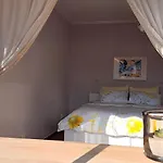 Nuci's Place Lovely With Balcony 15 Min From Blloku * Tirana