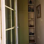 Appartement Nuci's Place Lovely With Balcony 15 Min From Blloku *