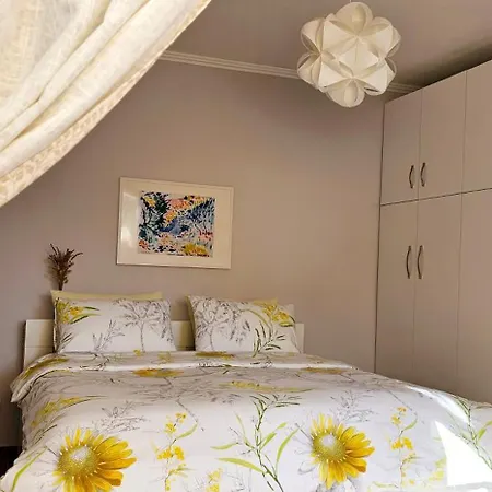 Nuci's Place, Lovely With Balcony Near Blloku Apartamento *