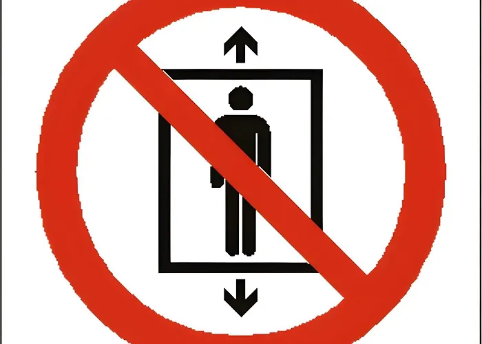 Appartement Nuci's Place Lovely With Balcony 15 Min From Blloku *