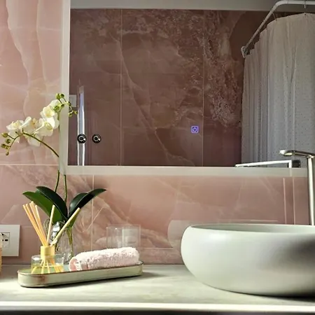 Апартаменты Nuci'S Place Lovely Apt With Balcony 15 Min From Blloku *