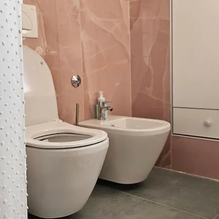 Nuci'S Place Lovely Apt With Balcony 15 Min From Blloku شقة