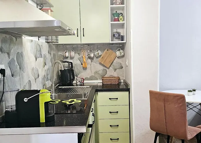 Апартаменты Nuci's Place Lovely With Balcony 15 Min From Blloku