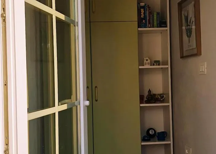 Апартаменты Nuci's Place Lovely With Balcony 15 Min From Blloku *