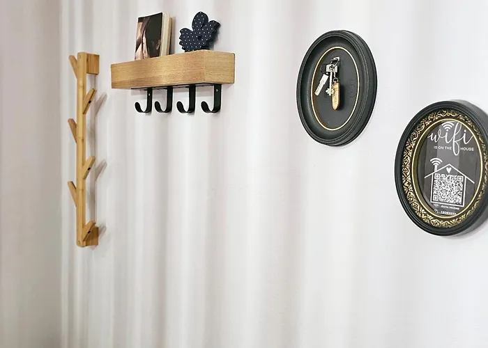 Apartament Nuci's Place Lovely With Balcony 15 Min From Blloku Tirana