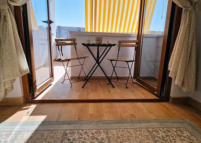 Apartament Nuci's Place Lovely With Balcony 15 Min From Blloku